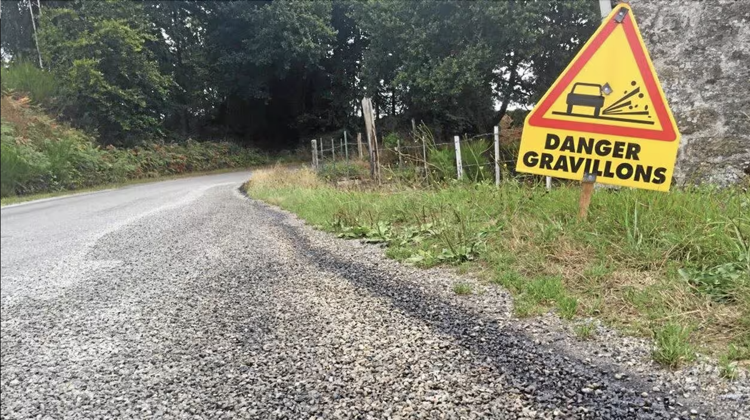 fissures-pare-brise-causees-par-conditions-routieres
